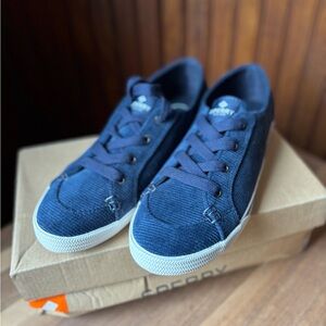 NEW Sperry Dark Blue Corduroy Sneakers - Wowen’s 8.5